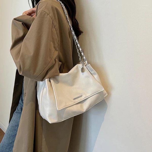 Totes Mode große Kapazität Frauen lässig vielseitige vielseitige Kettenklappe weiche PU -Umhängetaschen Koreanischer Stil Lady Pendler Crossbody Tasche