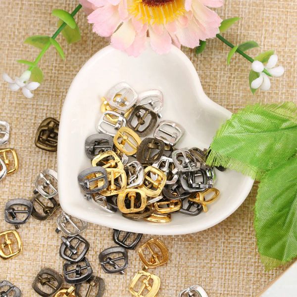 20pcs 7mm Mini Ultra-Small Tri-Glide Buckle Toys Toys Belt Belt DIY bonecas Bucklesbuttons Sacos de boneca Acessórios 4 cores