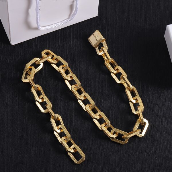 18K 2024 Nuova collana oro in versi set Necclace Orecchini in bracciale, grande volto in oro Inciso in stile hip hop in stile gioielli