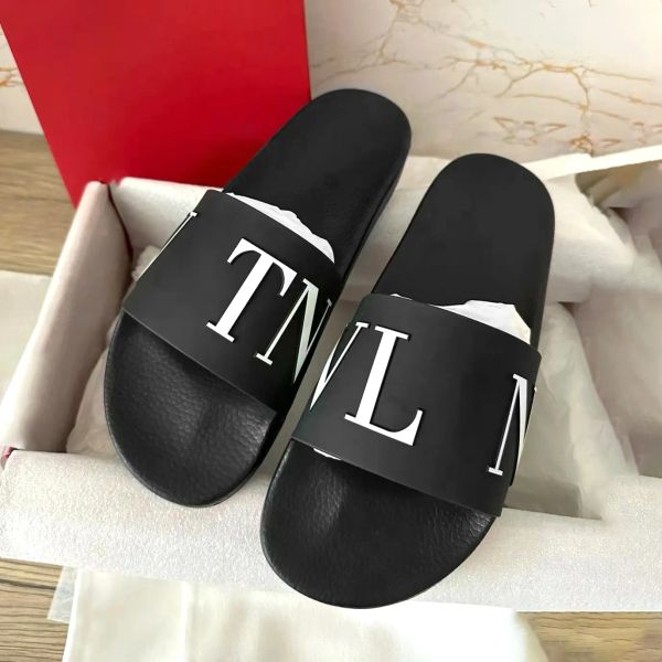 Дизайнерские роскошные тапочки женщины Flip Flop Luxury Shoes Оптовые тазовые черные резиновые ползунки vlogo loafer ровные каблуки слайды мужчины vltn Beach Перепечка Sandals