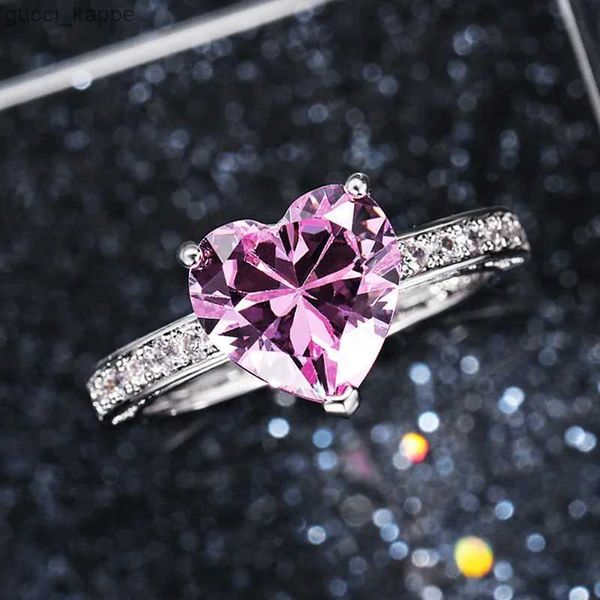 2 pezzi Anelli di nozze di lussuoso solitario femminile anelli di fidanzamento del cuore AAA Pink Cubic Zirconia Proposta degli anelli per il regalo per l'anniversario della fidanzata