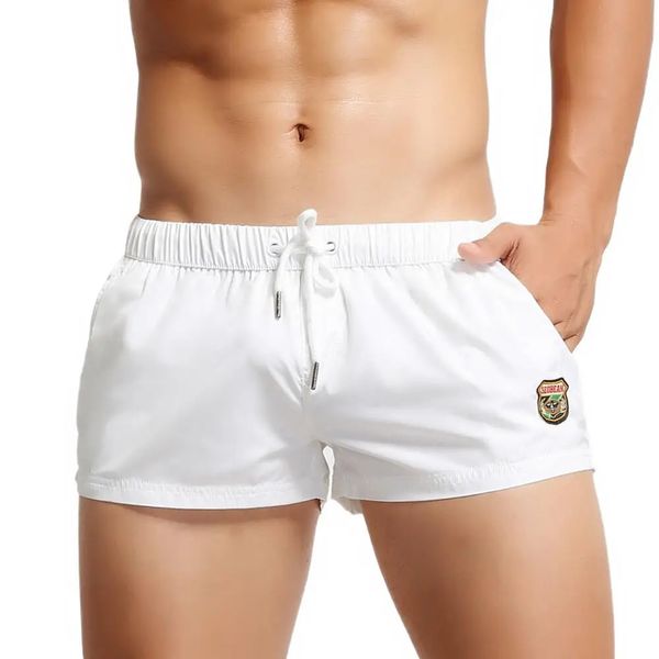 Pantaloncini da bagno per spiaggia da bagno per maschi da costumi da bagno a tanks pantaloni corti per palestra maschio surf golf di surf fitness shorts a secco rapido 240402