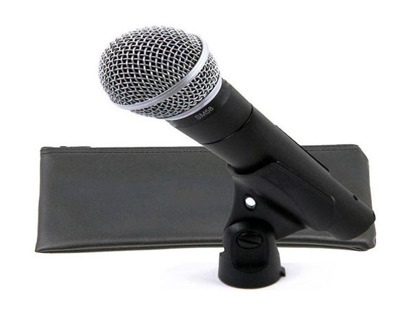 SM58S Dynamic Vocal Microphone с включенным и выключенным выключателем вокального канала караоке.