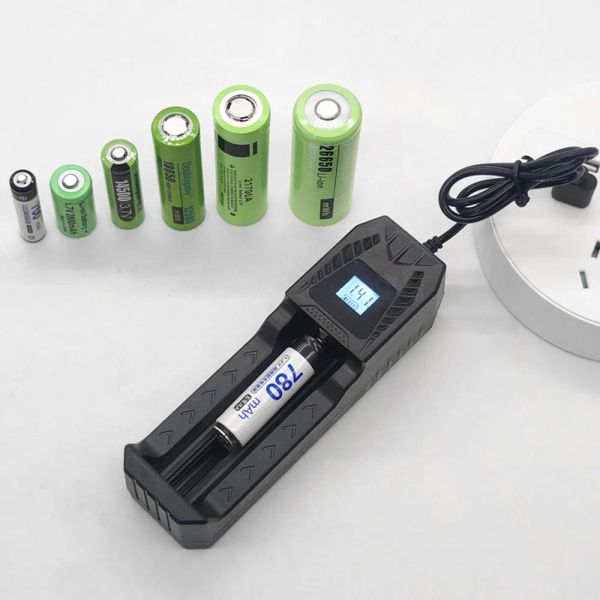 Carregador de bateria Inteligente LCD 1/2 slots dual para 18650 4,2V Bateria de lítio recarregável para 1,2V Ni-MH AA / AAA Bateria