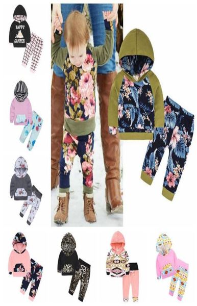 Recém -nascido bebê baby inses de 29 estilos capuz tops calças roupas de camuflagem de roupas de camuflagem de roupas de menina ternos de garotas