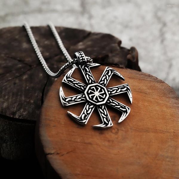 Anhänger Halsketten Europäischer und amerikanischer Stil Nordic Rune Slawischer Wikinger Personalisiert modische Männer aus Edelstahlschmuck für Männer