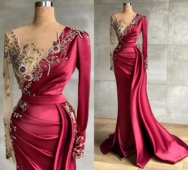 DHL Fantastici perle da ricamo dorato Abiti da sera Applicati Abiti da sera vintage Red Dark Sheer Long Pleats Gowns Party Gowns Vestidos 9381338