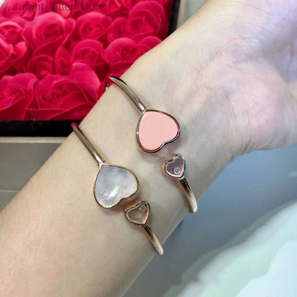 Bangle Luxury Jewelry Classic Fashion Heart Símbolo Lucky Diamond Mother Bay Bracelete feminino YQ240409