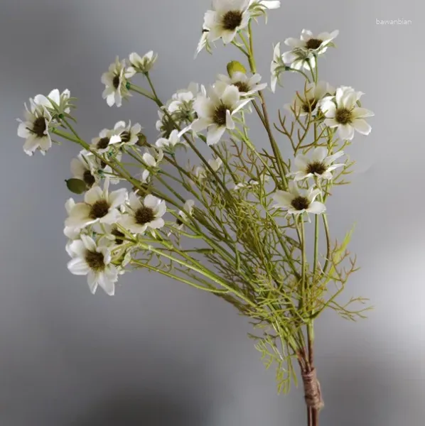 Dekorative Blumen 1 Bündel handgebundene 3D fühlen kleine Chrysanthemen Gänseblümchenkamille gebundener nordisches Heimmodellraum El Live Room.