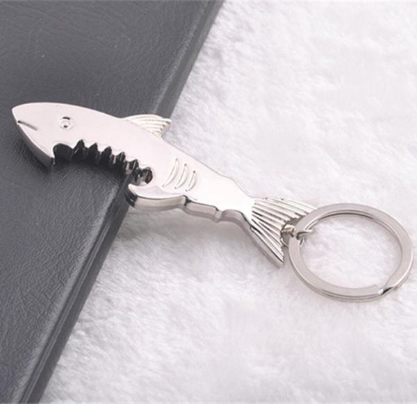 Flaschenöffner -Legierungs -Schlüsselbund und Opener Creative Fish Keychain 1 PCs 2 in 1 Form Bieröffner Keyring Can Opener Y0852919632