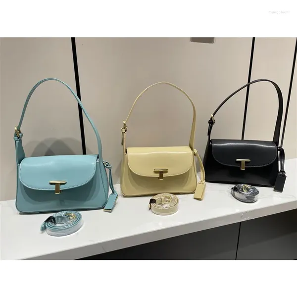 Bolsas de ombro Spot Seconds 2024 Summer coreano Joy Star T Fivela de pevilhão Bolsa de axila Baguete Cem Cem