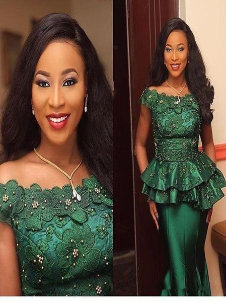 Nigeria -Stil Spitze formelle Abendkleider Truthahn 3d Flora Applikationen Perlen Emerald Green Formal Anlass Kleider Prom Party Wear7308605