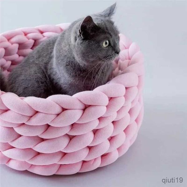 Camas de gato móveis vendendo algodão recheado e lã grossa artesanal de ninhos de gatos de estimação podem ser lavados e lavados para cães e gatos