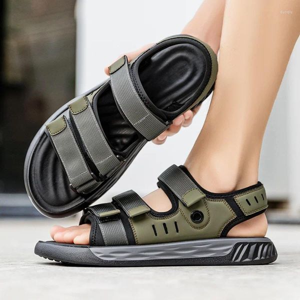 Sandalen Herren 2024 Sommer bequem dicker alleiniger Pantoffeln Casual Korean Edition Trendy ausgehender Strandschuhe