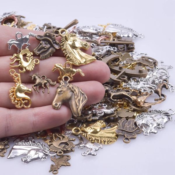 10-30pcs/Los Mix Horse Anhänger Schmuckzubehör Vintage Metal Animal Charms in Bulk Pendentifs handgefertigte Halskette Anhänger