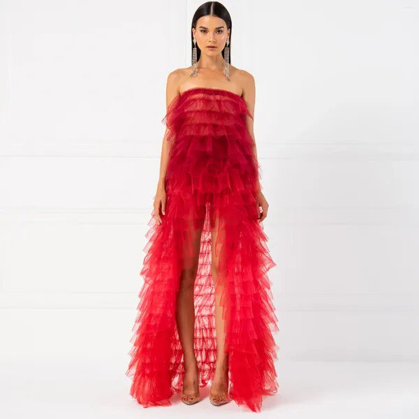 Lässige Kleider mehrfarbig hohe Tüllkleider Elastizität trägerloser Stufe Mesh Geburtstagsfeier Red Maxi Prom Kleid Sommer Beach