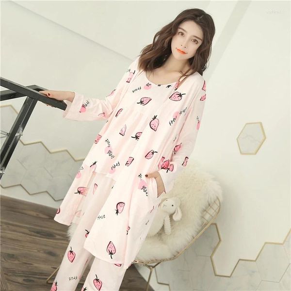 Pijama de roupas em casa 3pcs Suit de outono imprimir leite manto de seda calças camisole Conjunto de roupas de dormir
