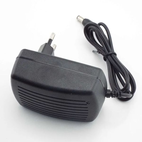 CONVERTER ADAPTER AC DC 5.5*2,1MM 4,0*1,7 mm 3,5*1,35 mm 2,5*plug 0,7 mm DC 12V 3A AC 110V-240 V Caricatore di alimentazione