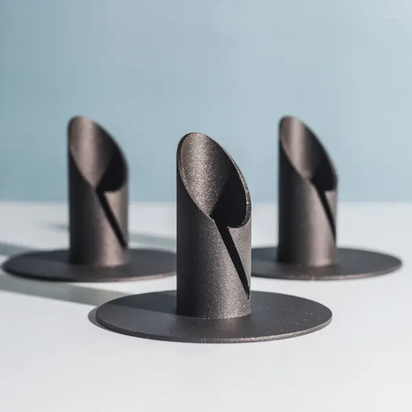 Kerzenhalter Black Metal Candlestick Home Dekoration Miniaturmodell handgefertigte Figuren Kunstgeschenke Neuheit
