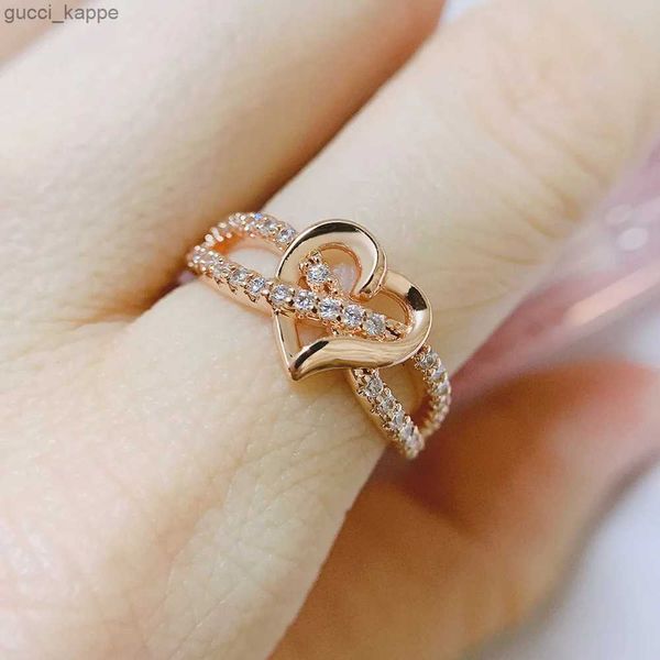 2 pezzi Anelli nuziali Romantic Infinity Heart Love Rings for Women Wedding Couple Rings Crystal Zircon Accessori Gioielli di moda DZR026