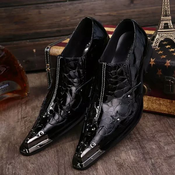Botlar Bahar Yaz Siyah Patent Deri Erkek Ayak Ayak Elbise Ayak Elbise Metal İpucu Oxford Ayakkabılarında Klasik Kayma Erkekler İçin
