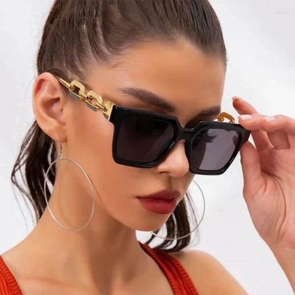 Óculos de sol Marca de moda quadrada feminina moderna cadeia de metal da moda vintage de sol Lady uv400 tons óculos oculos