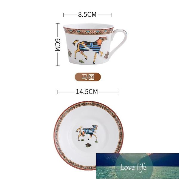 Fashion Bone China Caneca Européia Creative Vintage Coffee Cups Gilt Gilt Porcelain Presente de porcelana Big Mark Tea Cup Rack