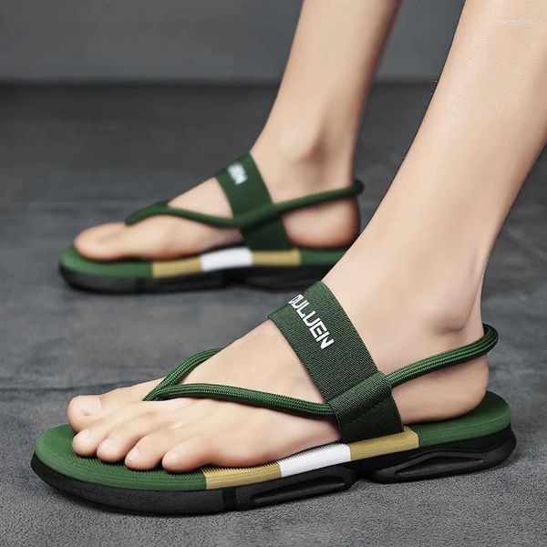 Sandalen Männer lässig flacher Outdoor-Strand 2024 Wasserschuhe für Modehaus Flats Nicht-Schlupf-Knöchelverpackung