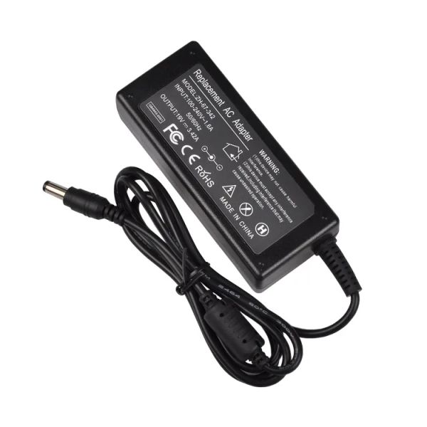 Adaptador 19V 3.42A 65W Charger de adaptador de energia AC para Toshiba P300 L450 M800 L670D C660 L650 A300 L700 A500 L655 5.5mm * 2,5mm