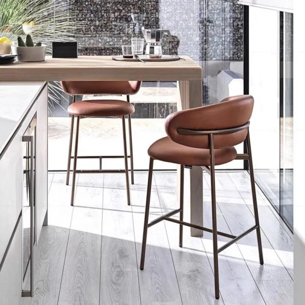 Cadeiras de barra de metal de alta qualidade, designer de couro simples de costas simples, cadeira nórdica minimalista