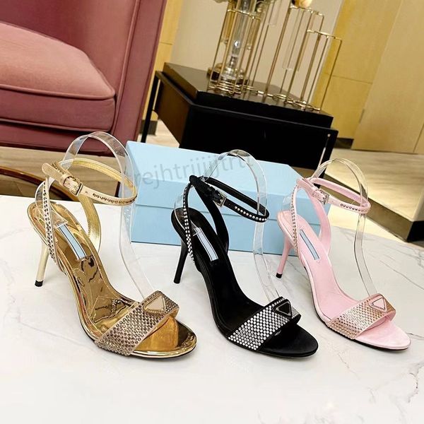 Goldleder 90 mm Stiletto Sandalen Seidenknöchelgurt Strass Dekoration Party Abendschuhe Frauen Luxusdesigner High Heels 35-42 mit Schachtel