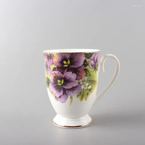 Bugs Creative Ceramic Mark Cup für Bone China -Geschäft mit hoher Fuß- und Milch vergoldeter Kante