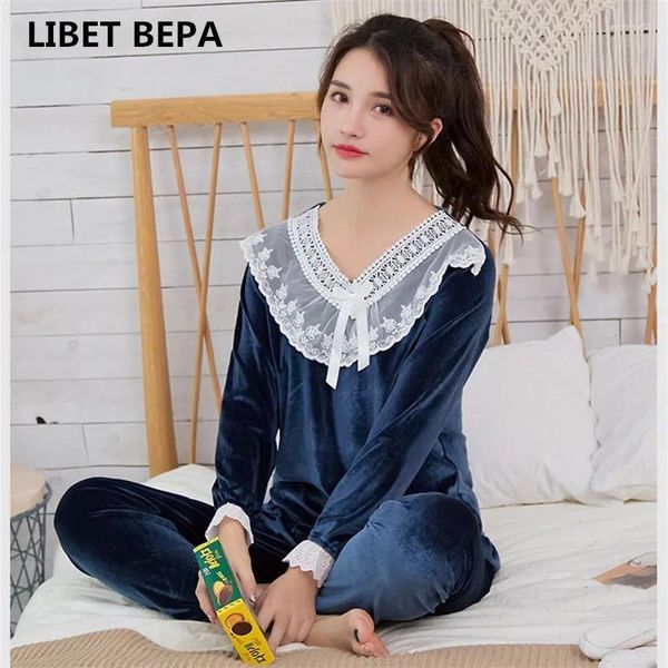 Roupas em casa 2024 Inverno grosso de flanela quente Pijamas para mulheres de manga longa Pijama Girls Lace Coral Velvet Homewear