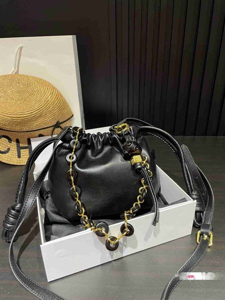 Drawstring küçük fuku çantalar yumuşak deri çanta tasarımcı crossbody çanta moda ortaçağ çanta inek derisi küçük kova çantası küçük şanslı çanta cep telefonu çanta debriyaj çanta