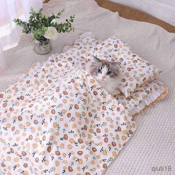 Kedi Yatak Mobilya Sevimli Kedi Yatak Evrensel üç parçalı Prenses Nest Köpek Kennel Pet Yastık Küçük Orta Kedi Uyku Yatağı Evcil Battaniye