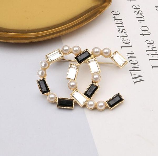 20color 18k золотые буквы броши с роскошными брендами для роскошных брендов Crystal Pearl Pins