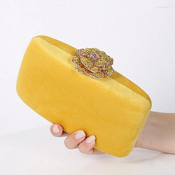 Abendtaschen 2024 Einkaufstasche Brautparty Clutch für Frauen Luxusgelbe Handtaschen Hochzeit Flanell kleiner Designer Diamond Blumen Geldbörsen