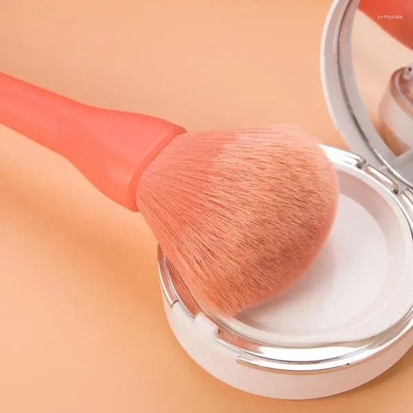 Escovas de maquiagem Fundação Face Powder Design ergonômico Versátil fácil de aplicar acabamento sombrio de olho Multifuncional