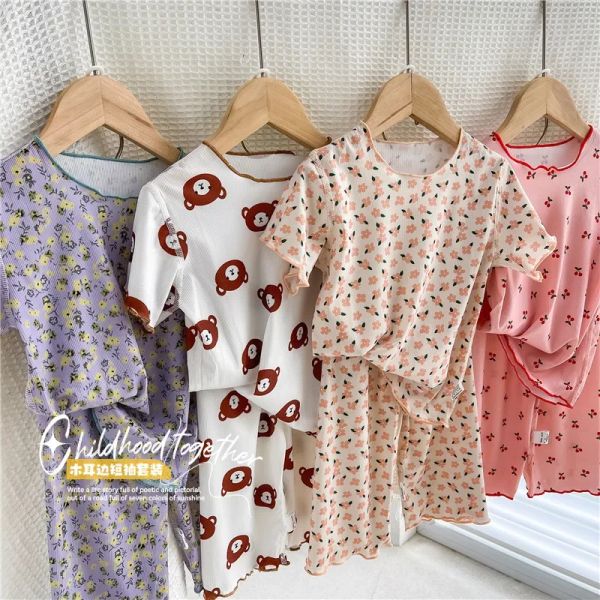 Girls Loungewear Baby Girl Ice Seda de seda Floral Summer Summer Sumorn Sleeved Ponta de pijama de colméia de 2 peças de mangas curtas