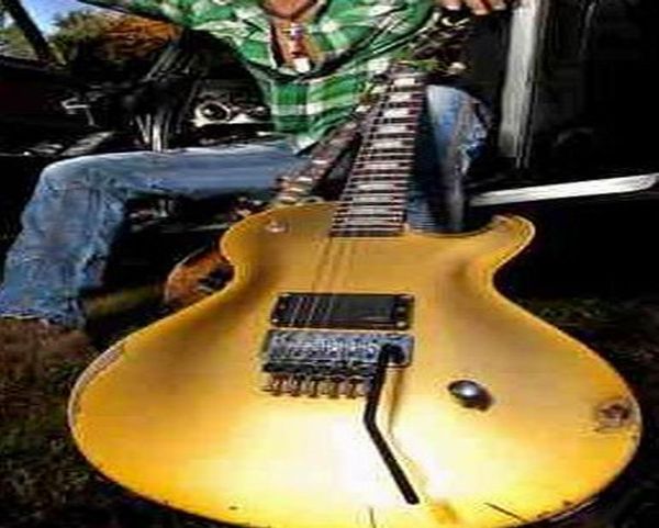 Custom A E -Gitarre Goldtop gleich in den pics012345677972316