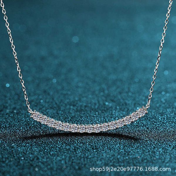 Colares de design clássicos S925 Sterling Silver Feminino Smiley Colar Pingente Chain Straight With Logo