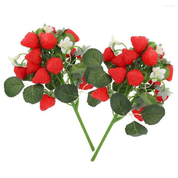 Decorazione per feste 2 PC Simulazione di simulazione Strawberry Bouquet Artificiale Ornamenti di pianta di frutta Kix finti piccole bacche decorazioni scrivania per la casa piante floreali