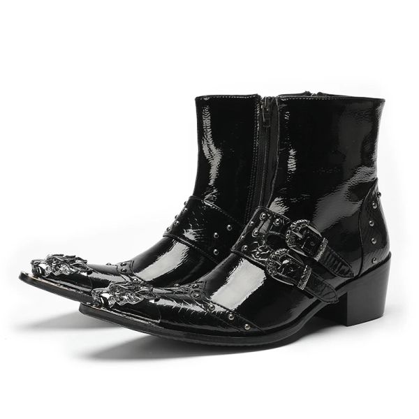 Bot Siyah Patent Deri Erkek Ayak Bileği Botları Yüksek Topuk Bahar Sonbahar Botlar Metal Saçımlı Ayak Parçası Kısa Botlar Kayış Yeni Perçin Ayakkabıları