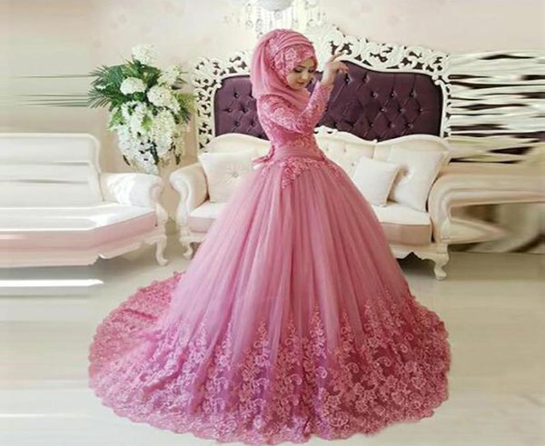 Arabisch Vintage Muslim Langarmes Ballkleid Hochzeitskleid mit Hijab Lace Applique Frauen Brautkleid Plus Größe Vestido de noiva l9762596