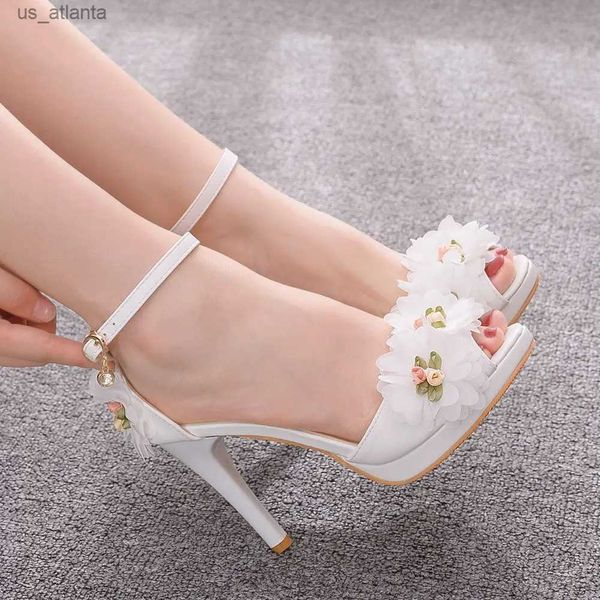 Kleidungsschuhe Kristall Königin Frauen Braut Zehen Zehen Hochhackigem Schmetterling Hochzeit Spitze Blumen Armbänder Sommerparty Sandalen Pumpen H240409