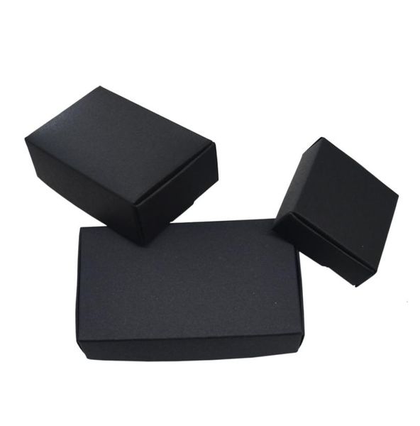 50pcslot Vários tamanhos Black Boutique Pacote Kraft Paper Box Caixas de papel artesanal dobrável para jóias de casamento Decoração de armazenamento de presentes3929030303030