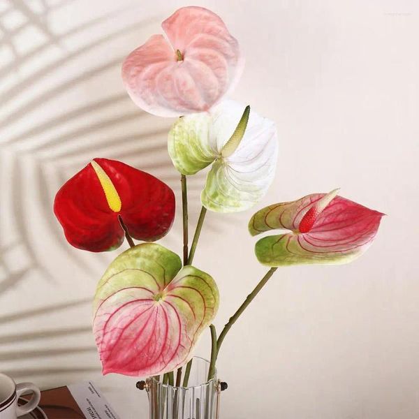 Flores decorativas 1 PC elegante lírios de plástico de plástico Touch real Touch Artificial Anthurium Decor de casa Acessórios de buquê Supplência de casamento