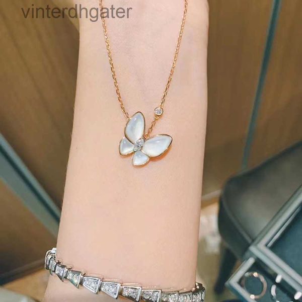 Top Luxury Fine Women Designer Necklace Vancefe Butterfly White Mother Shell Classic Collace V-Gold Designer Designer di alta qualità Collana di girocollo di alta qualità