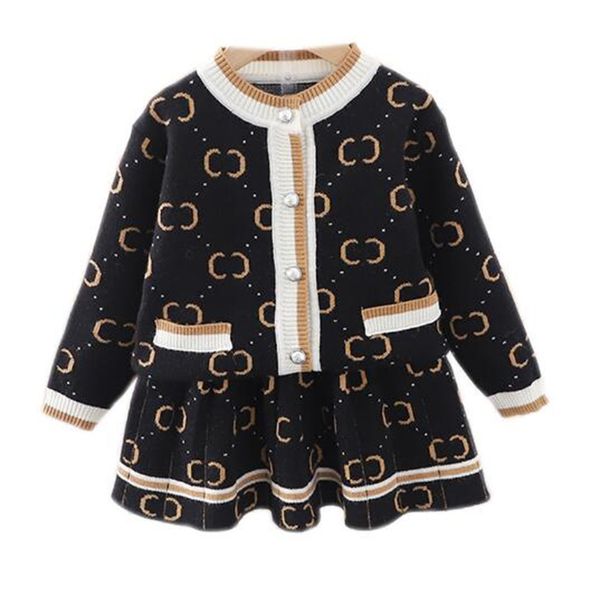 Set di maglioni per bambini Nuovo Set femminile Lettera di moda Stampa di cardigan a maglia a maglia 2 pezzi abiti per bambini 1-7t autunno e inverno