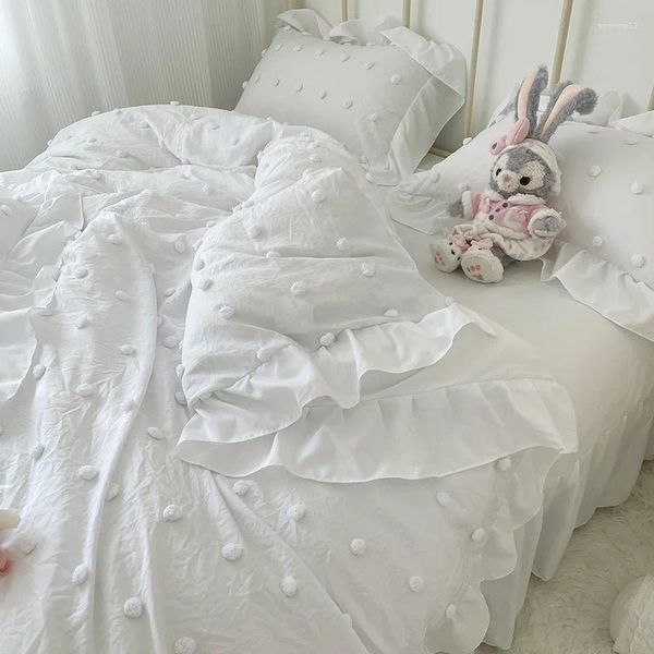 Set di biancheria da letto carine solide bianche da 3/4 pezzi set a sfera morbida decorativa in microfibra in tessuto copripiumino copertina di letti da letto